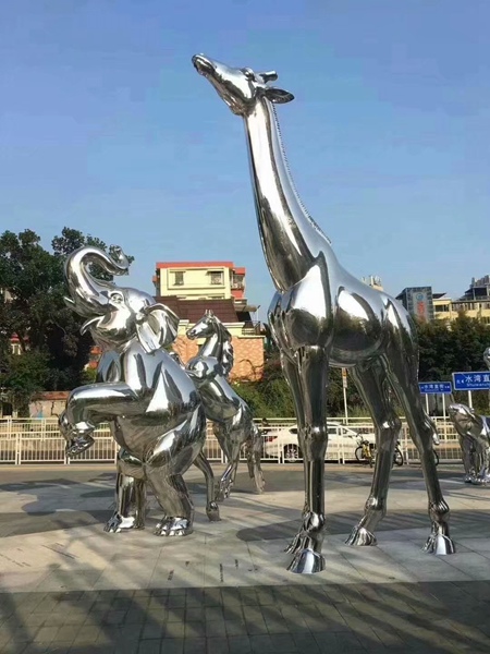 动物雕塑 